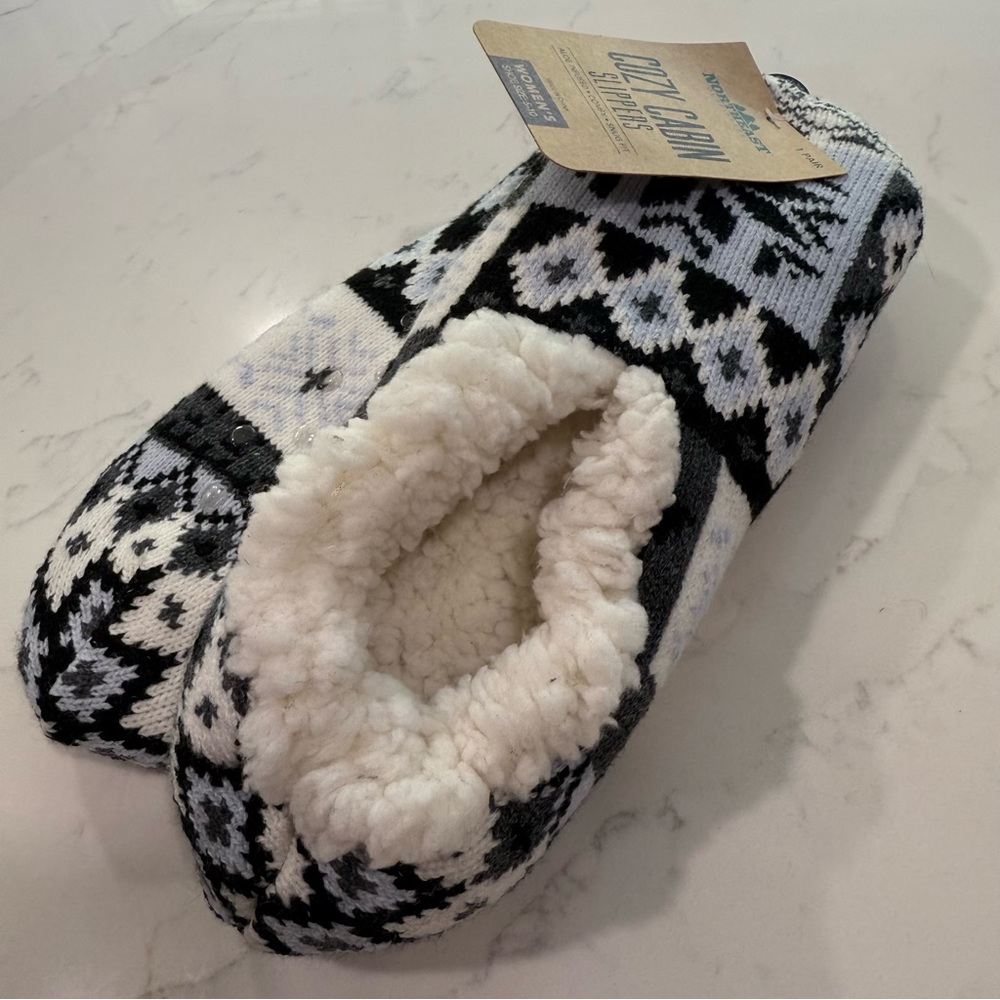 Northeast Outfitters Cozy Cabin Slippers - Aloe Infused - Shoe Size Women’s 5-10 - Picture 2 of 10